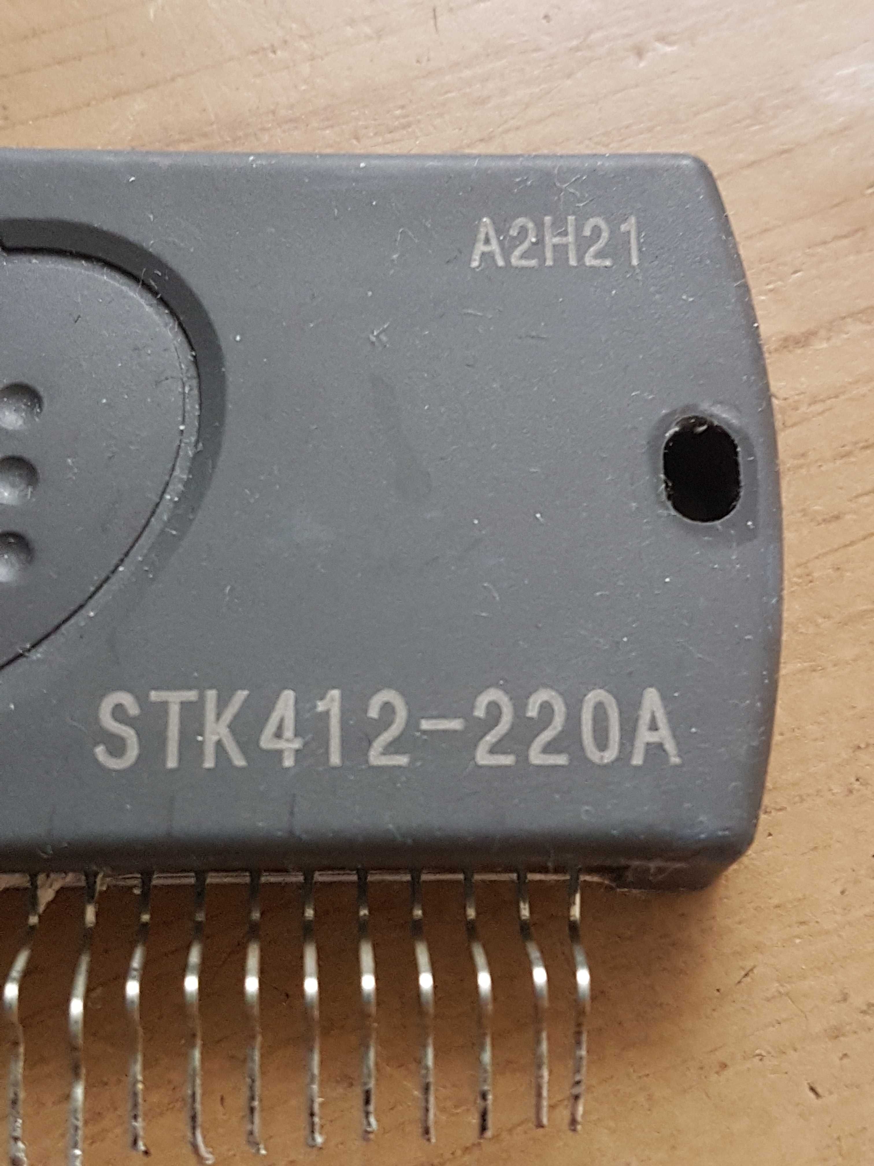 STK412 - 220 A Oryginalny układ do wzmacniacza