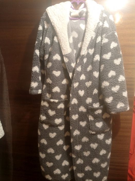 Дуже красивий теплий халат