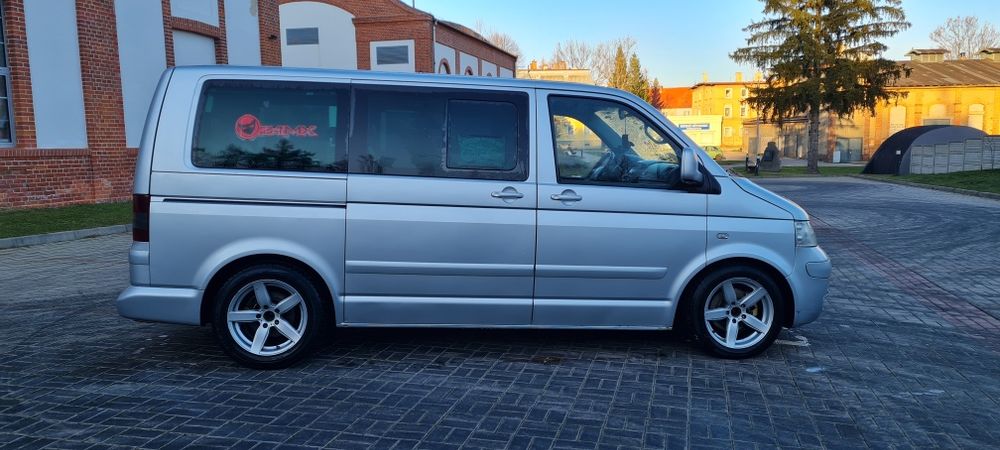 VW Multivan T5 Highline 2.5 TDI
