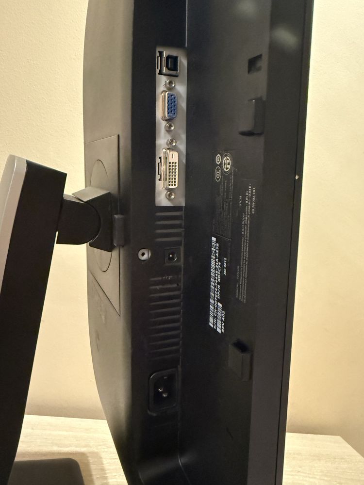 Monitor Dell P2312Ht