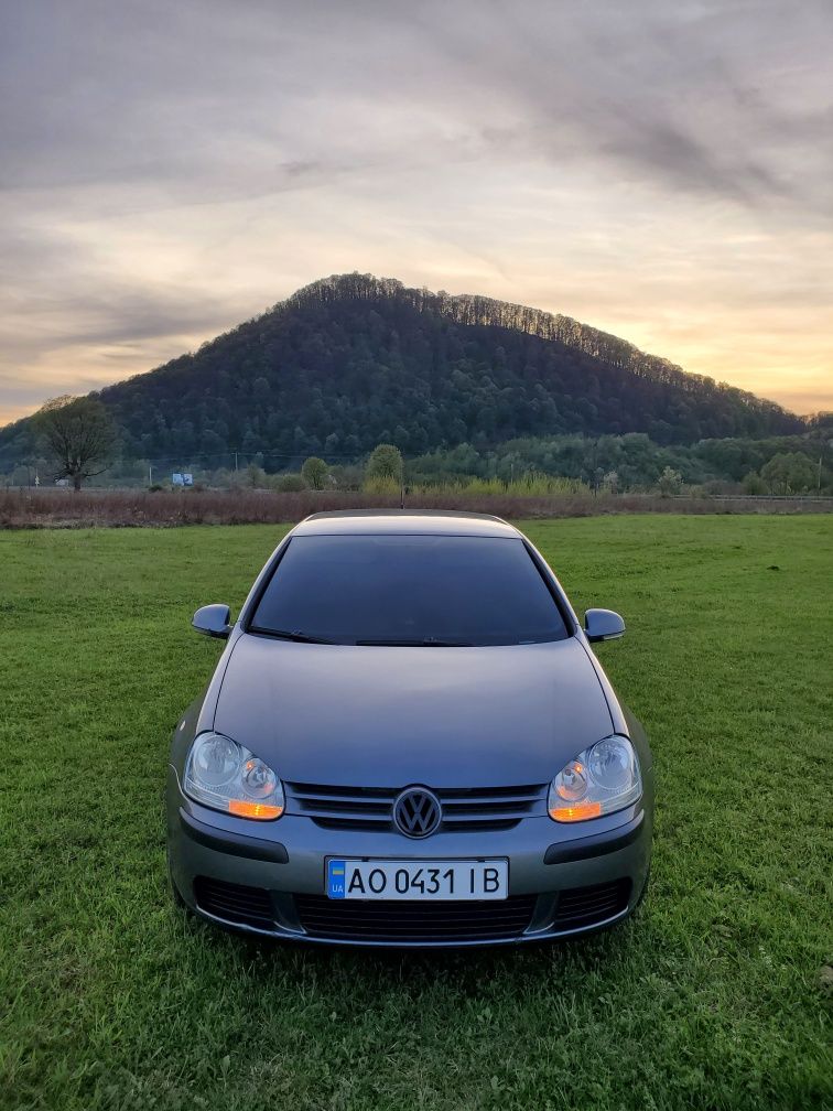 Продаж Volkswagen golf 1.4mpi