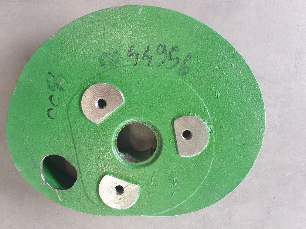 Prowadnica krzywka ślizg podbieracza prasy John Deere 592 CC44955 P