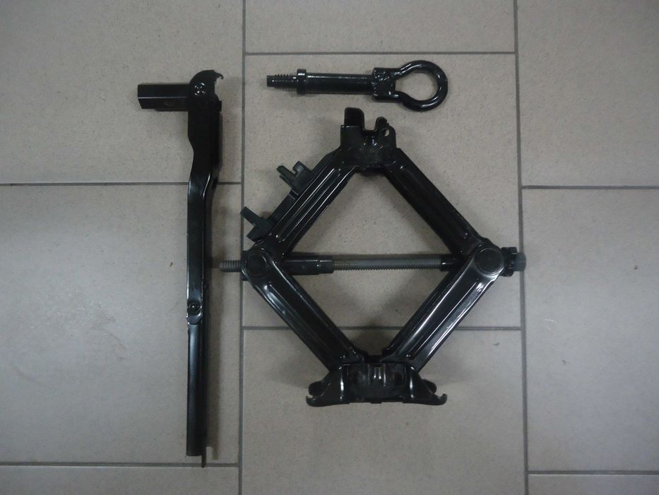 Oryginalny Lewarek Podnośnik Klucz Ucho FORD FOCUS Mk4 MkIV 18-24r.