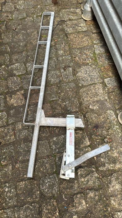 Słupki BHP ocynkowane ogniowo