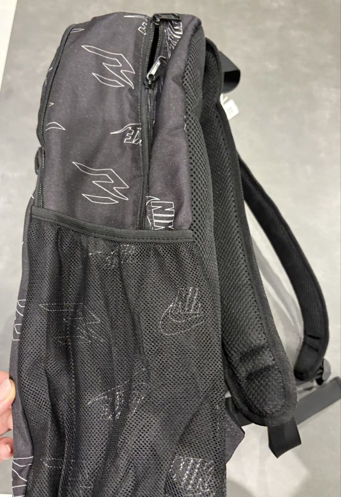 Рюкзак Nike ,чорний рюкзак