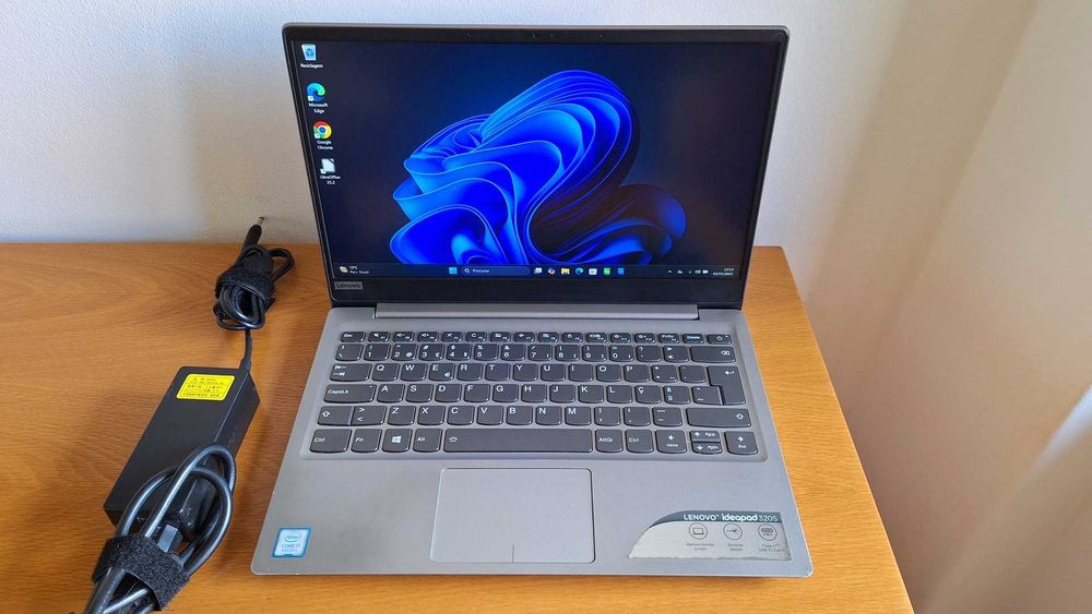 Lenovo 320s Core i7-8550U 3.7GHz- 8GB Ram- SSD 256GB- NVidia