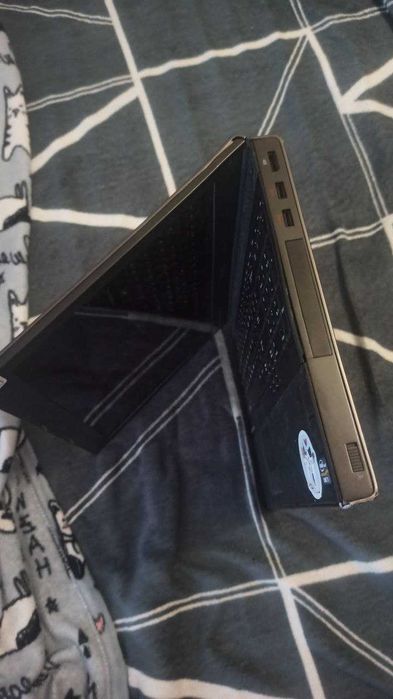 DELL  M4700 Intel Core i3-3110M /16 Gb/120 Gb SSD / 1 TB Gb HDD