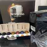 Maquina de Café Nespresso Essenza Mini Preta lacrada na caixa