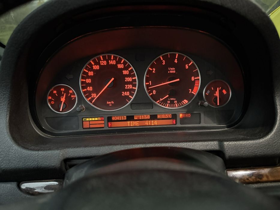 Продам bmw x5 e53