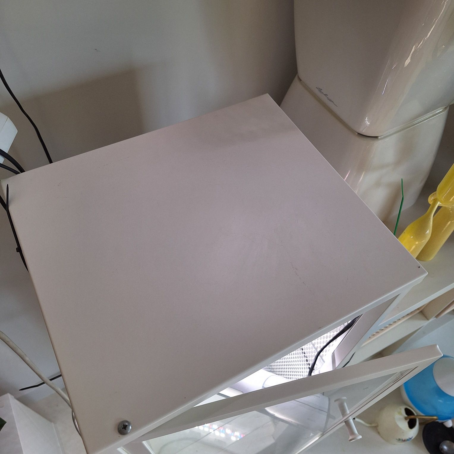 Witryna ikea baggebo