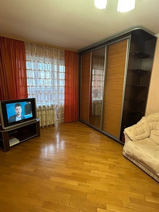 Здам однокімнатну квартиру Голосіївський р-н вул Деміївська