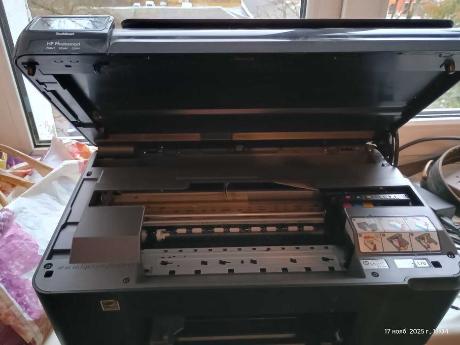 Продам фото пинтер сканер ксерокс  3 в 1 HP Photosmart  B010b