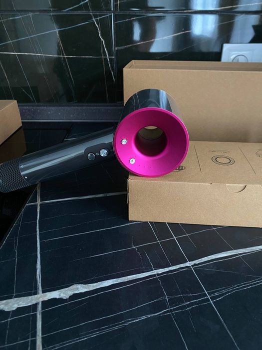 Фен Dyson supersonic hd07