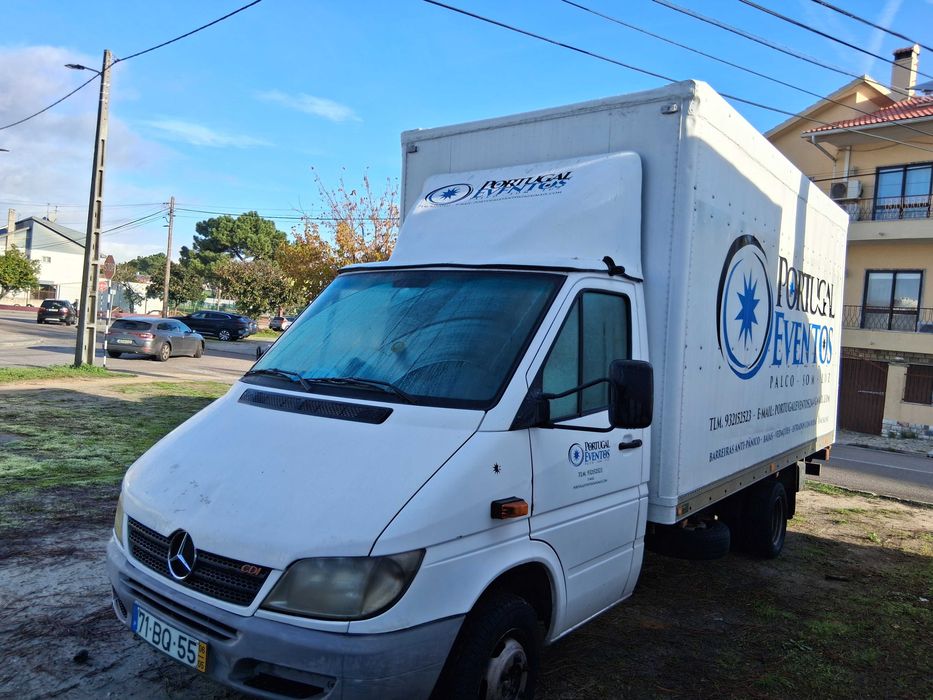 MERCEDES Sprinter 416 CDI com plantaforma elevatoria revista na marca