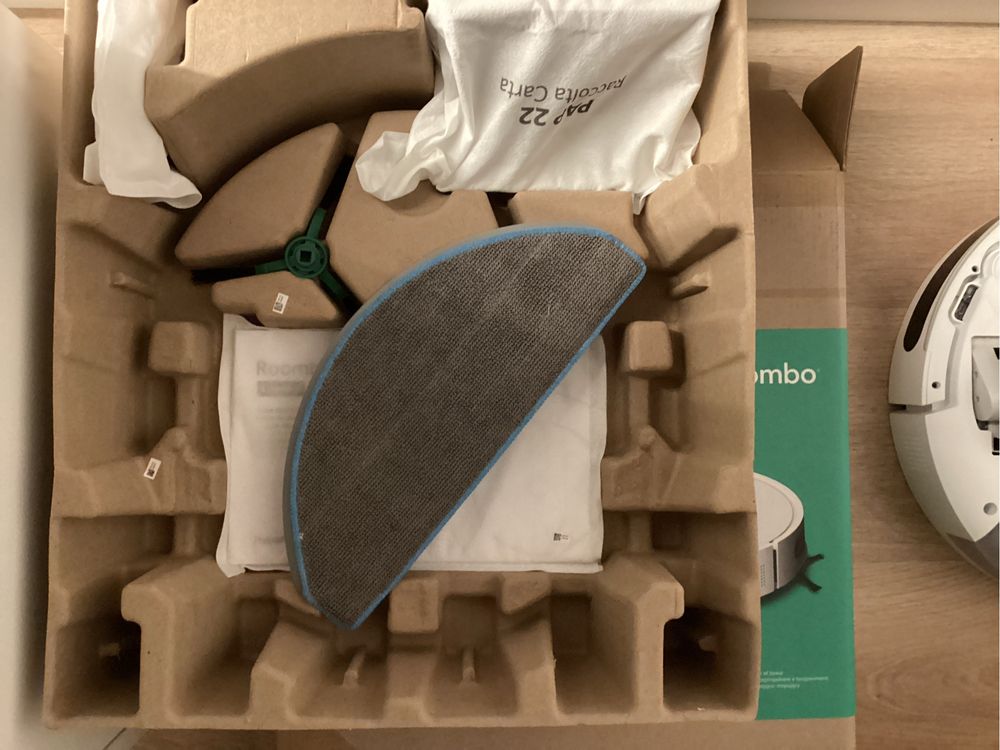 Aspirador iRobot Roomba Combo Essential - como novo na caixa