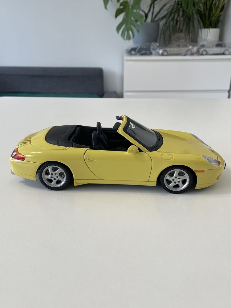 Model Porsche 911 Carrera Cabrio (996) 1/18 Gate jak UT Models 1:18