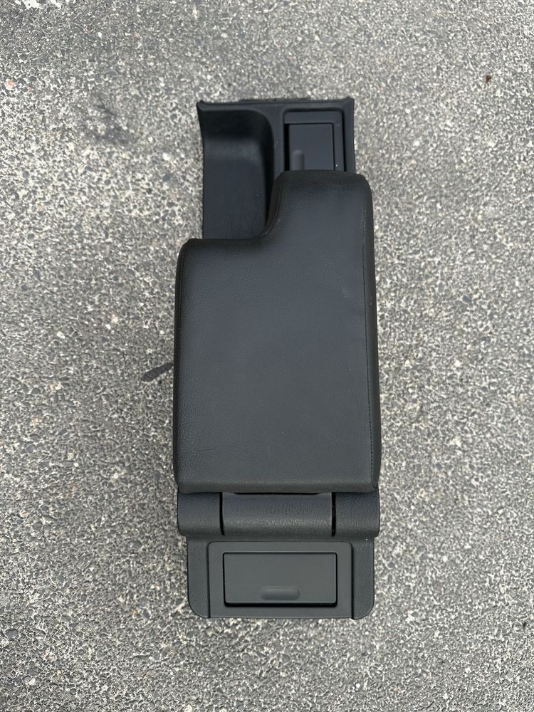 Podłokietnik bmw e36 stan idealny