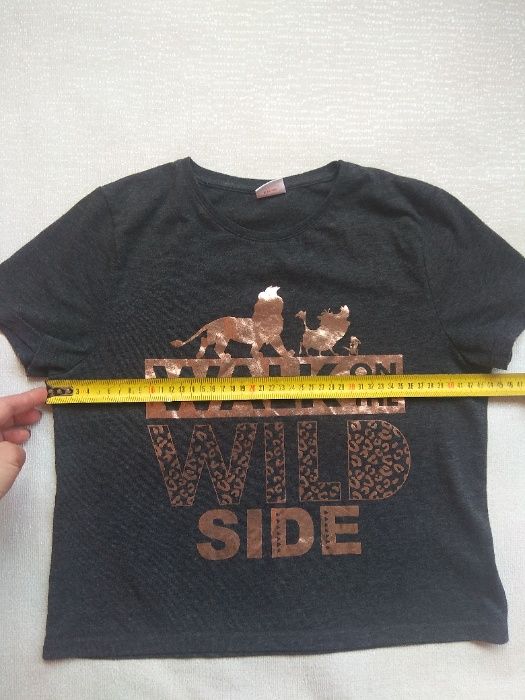 Стильная короткая футболка с золотой надписью 12-13 152/158 Disney