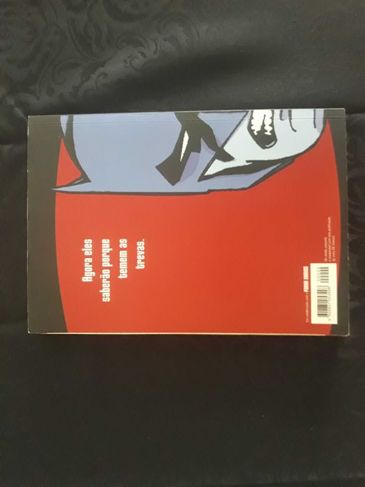 Livro Batman- O Cavaleiro das Trevas , da Série Ouro.