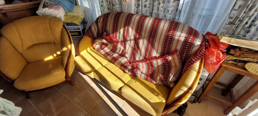 Terno de sofás usado