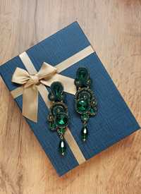 Eleganckie zielone kolczyki sutasz butelkowa zieleń