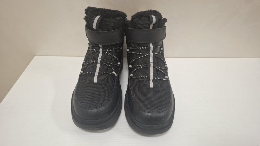 Зимові ботинки фірми H&M