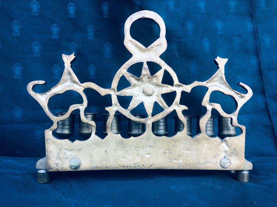 Świecznik mosiężny