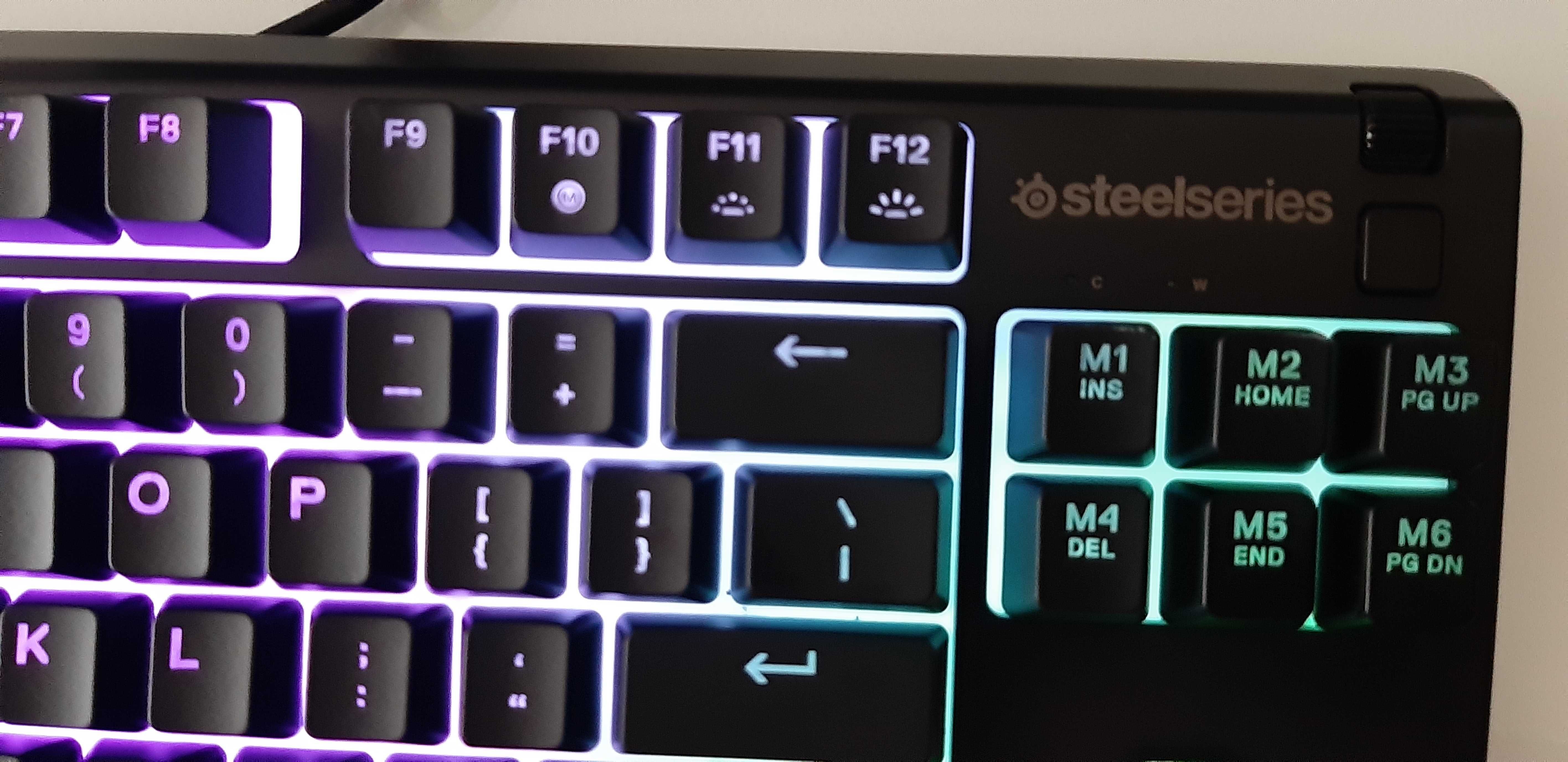 Teclado SteelSeries Gaming APEX 3 TKL