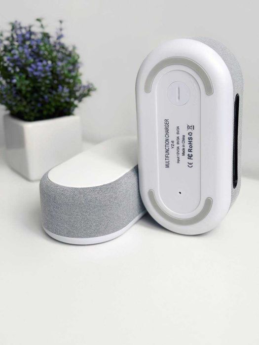 Бездротова зарядка для iPhone 4 в 1 YZ-6 чорна біла