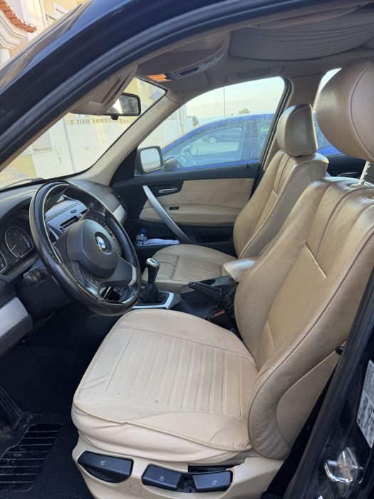 BWM X3 Azul, Estofos Pele Creme