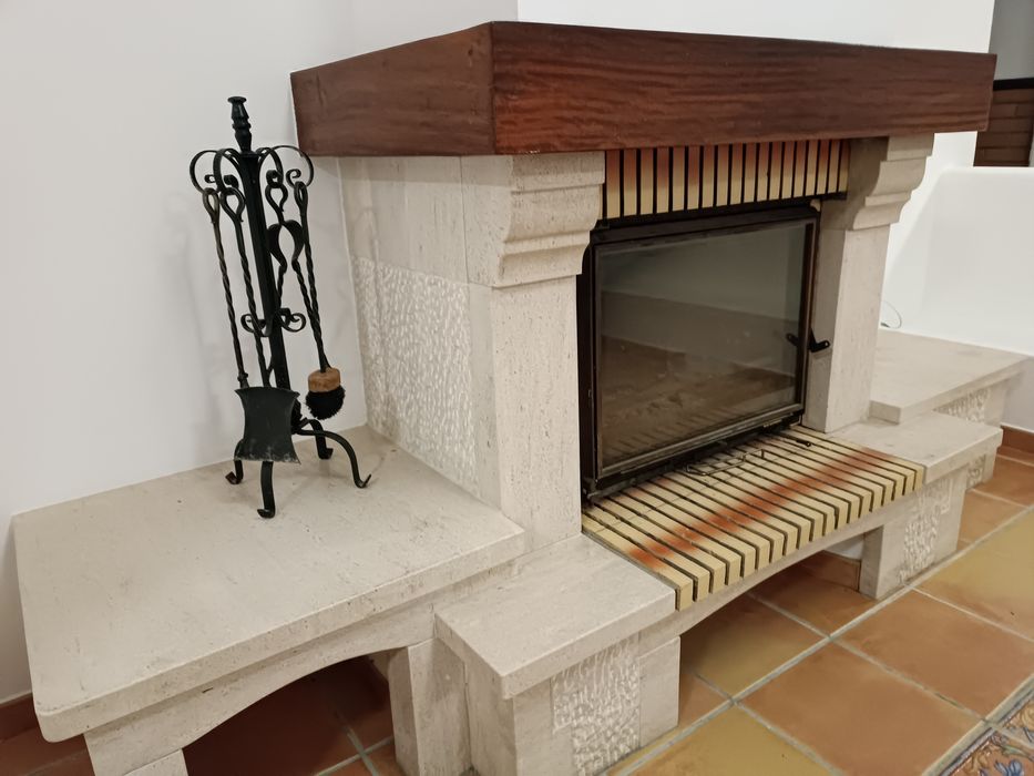 Lareira com recuperador de calor usada
