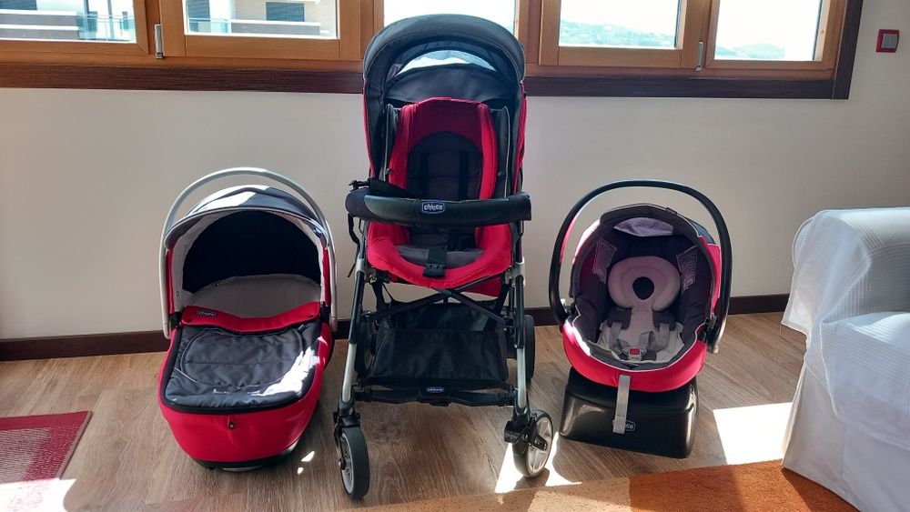 Chicco Trio (Carrinho + Alcofa + Cadeira Auto/Ovo)