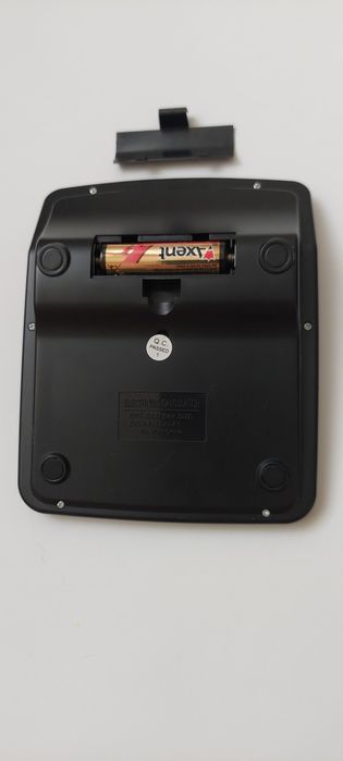 Калькулятор  для вычислительных измерений солнечный и на батарейке