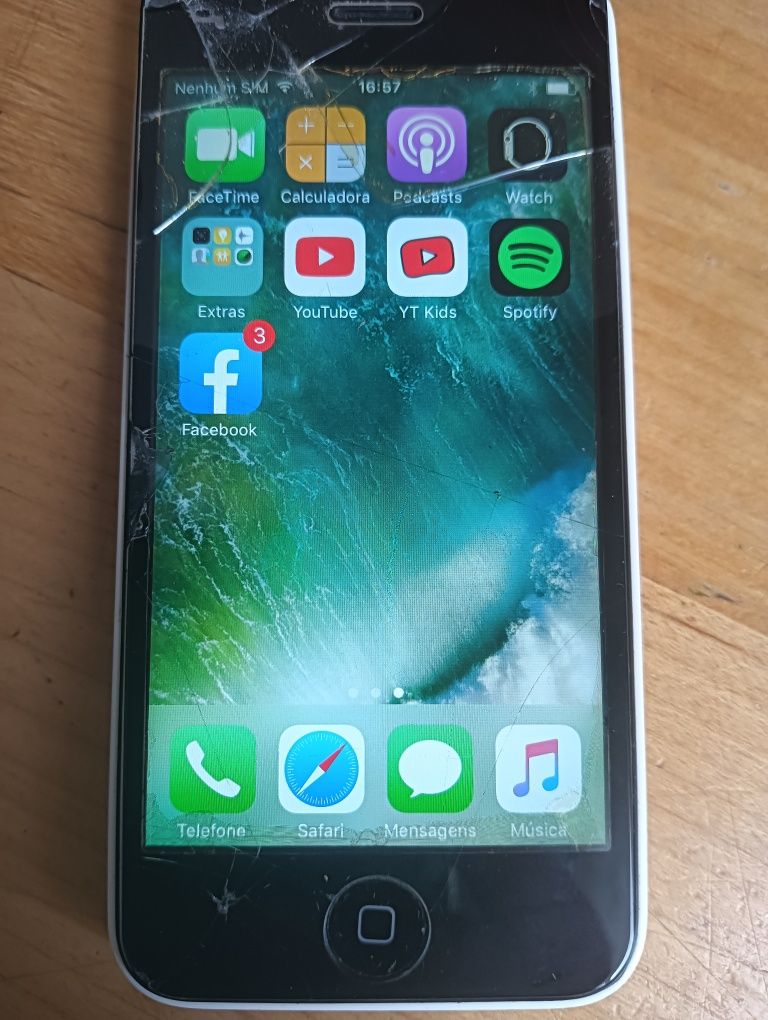 iPhone 5c bom estado