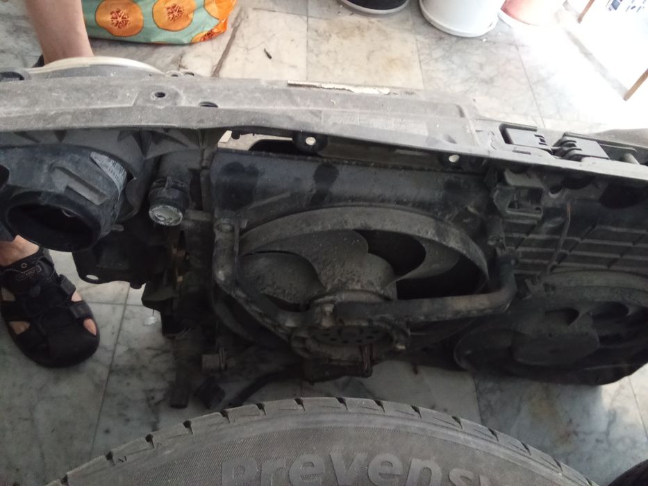 Farol polo 2004 e radiador