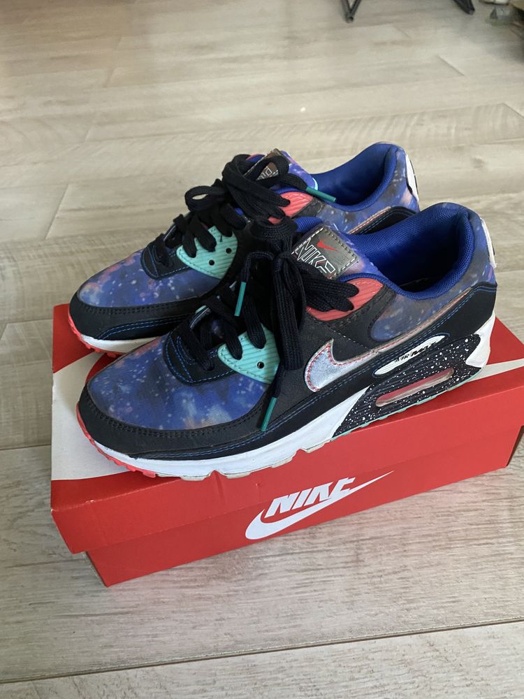 Nike Air Max 90 Galaxy