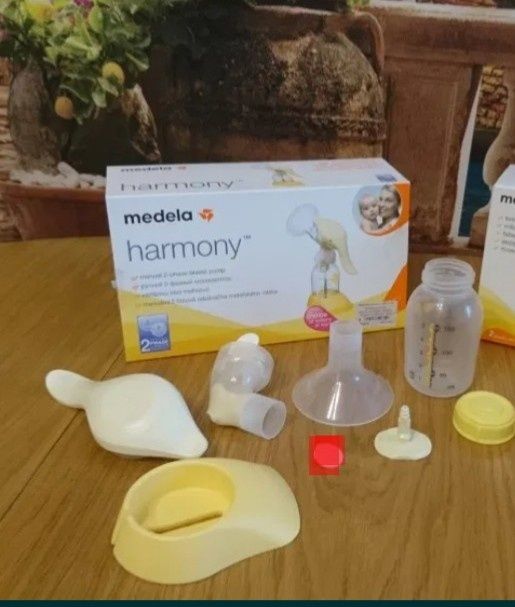 Молокоотсос Medela + поршень