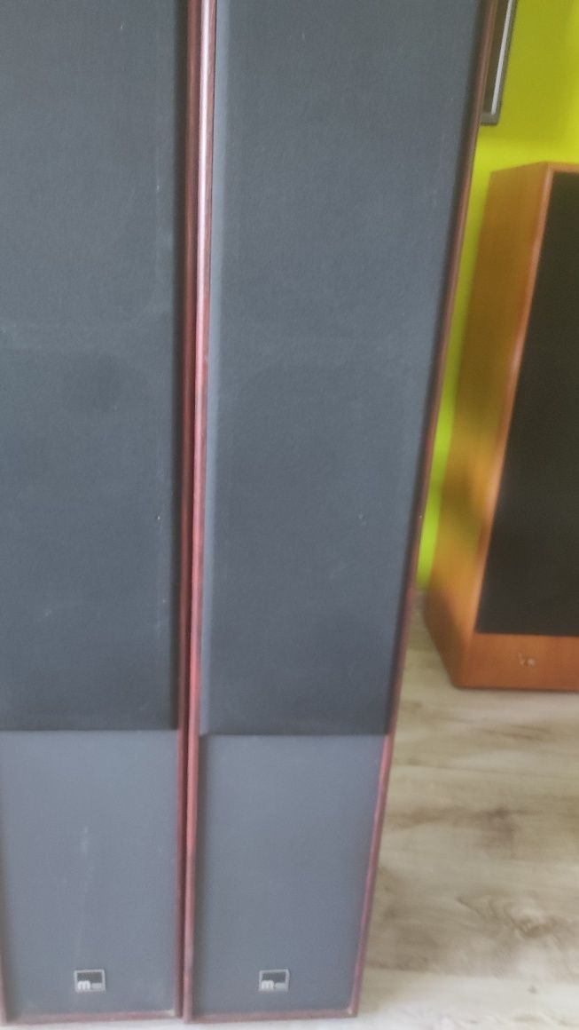 Kolumny kina domowego M-audio