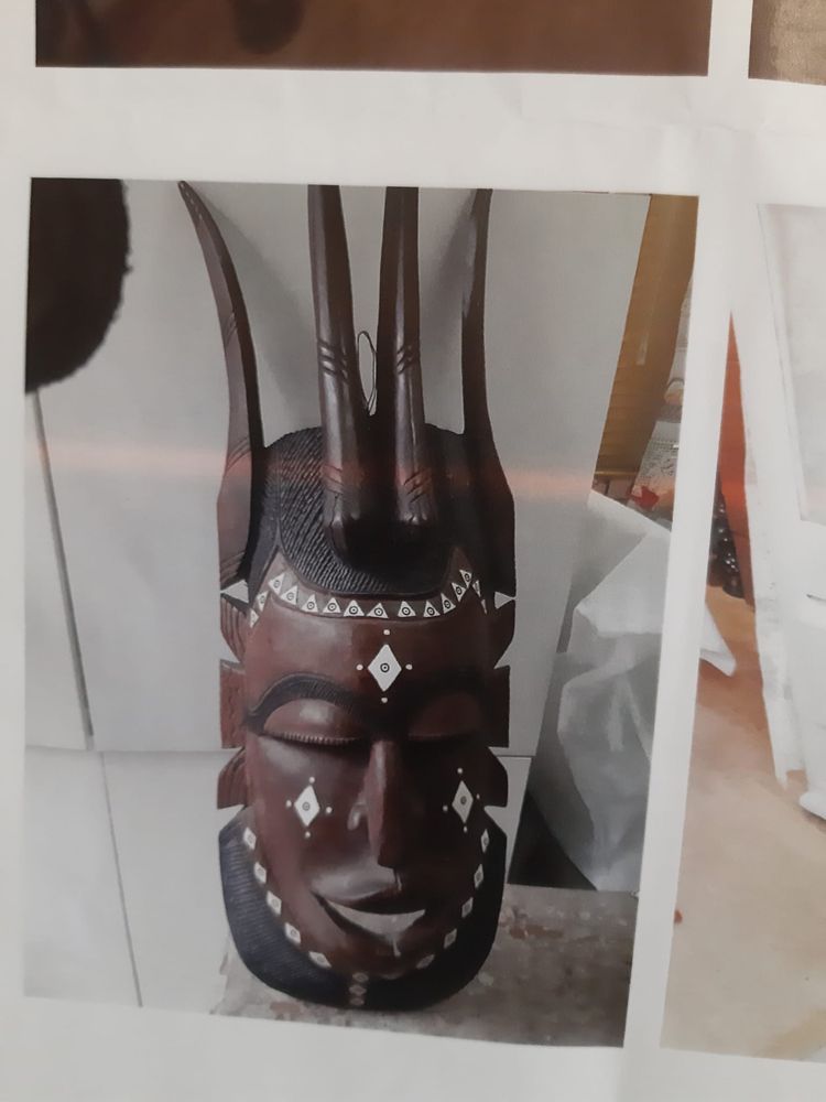Peças de arte/decoração africanas e asiáticas trabalhadas