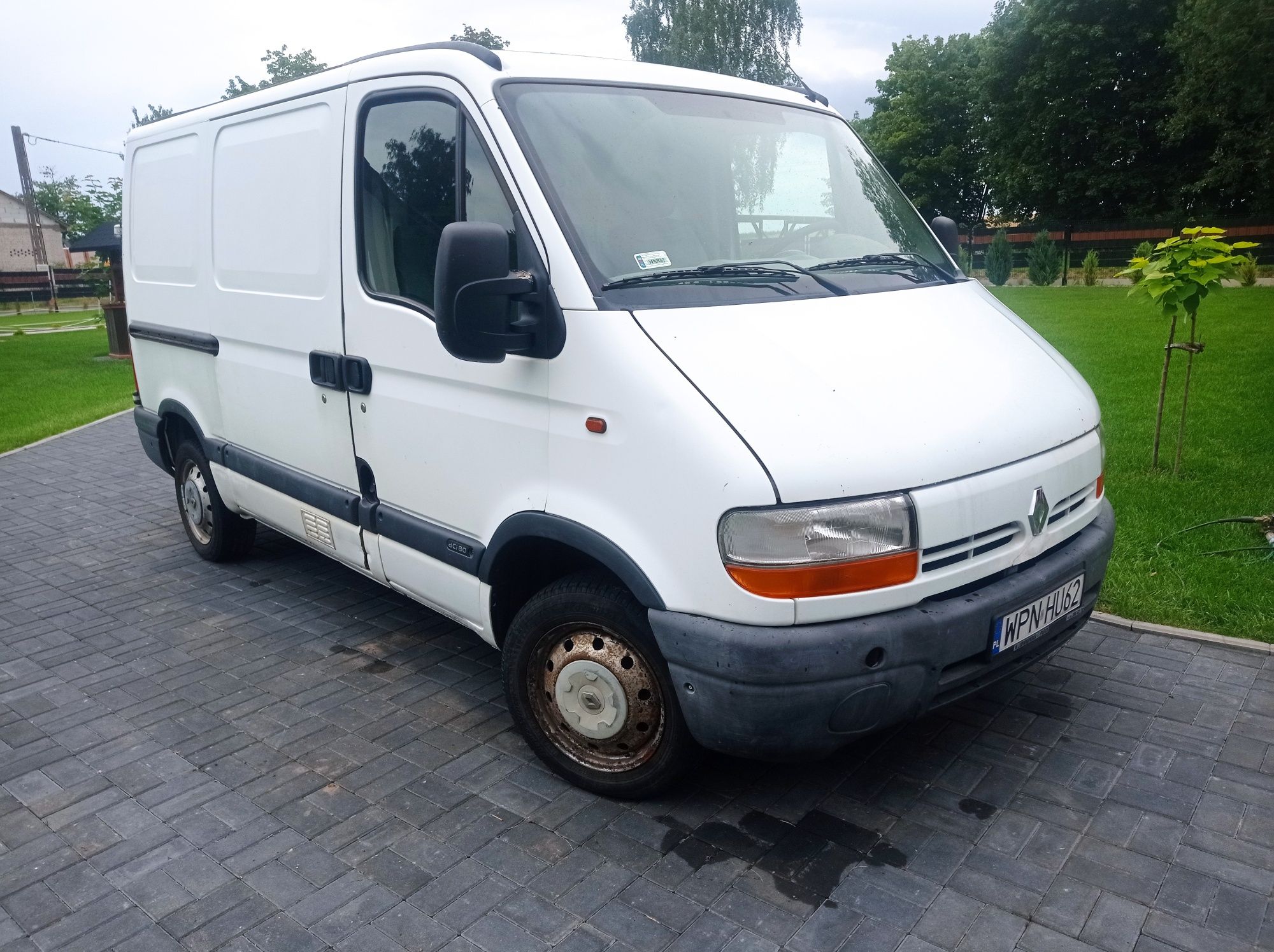 ZADBANY OC na Rok renault master 240tys  1.9dci L1 H2