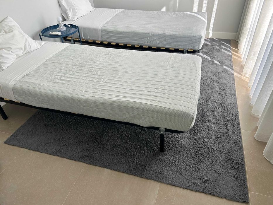 Quarto completo c/ 2 camas 90x200 com colchão