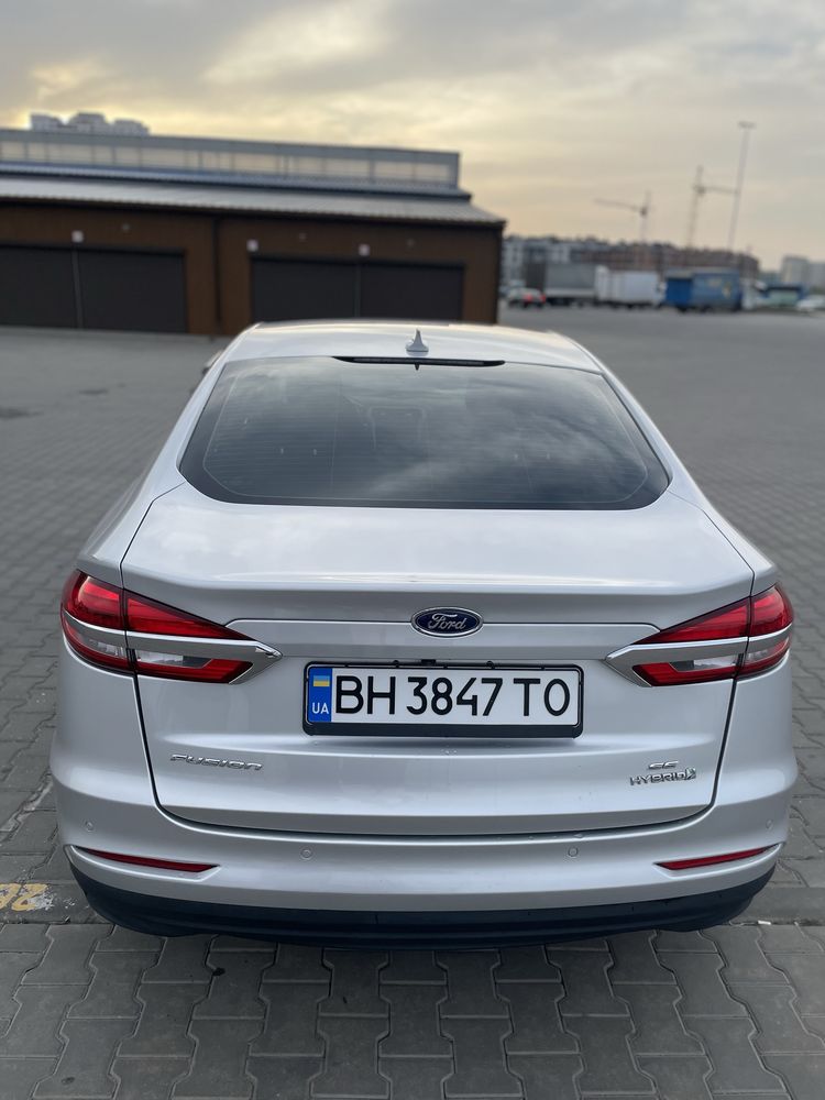 Продам Ford  fusion hybrid 2019