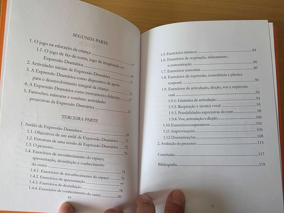 Livro "Expressão Dramática na Educação" de Maria José Cunha