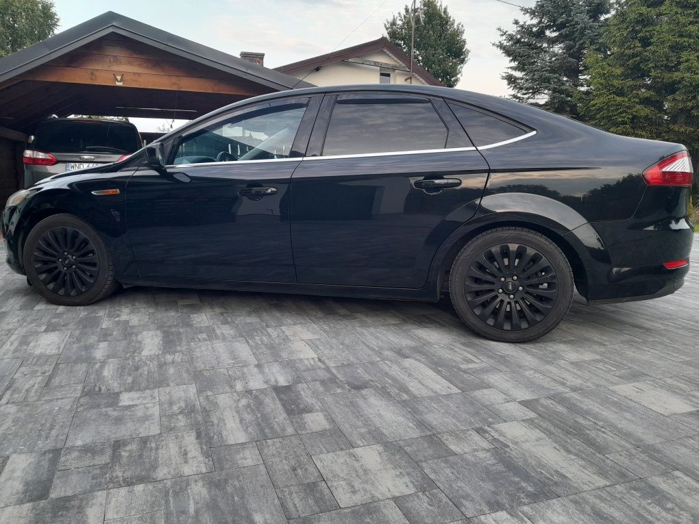 Ford Mondeo diesel 2.0 titanium. Convers,Alcantara,Start Stop