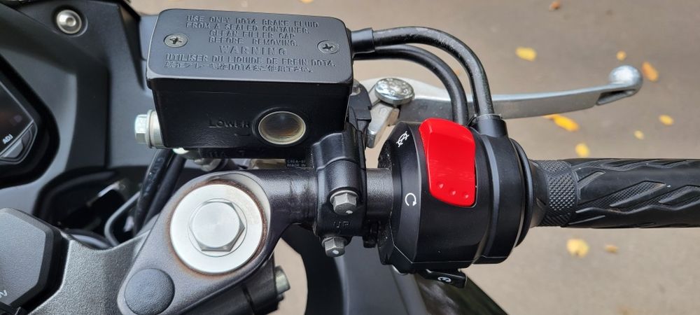Suzuki GSX 250R, Сузукі GSR мото.