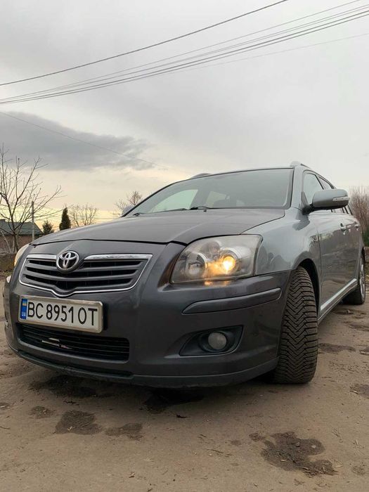 Тойота Авенсіс T25 2007 рік 2:2 дизель
