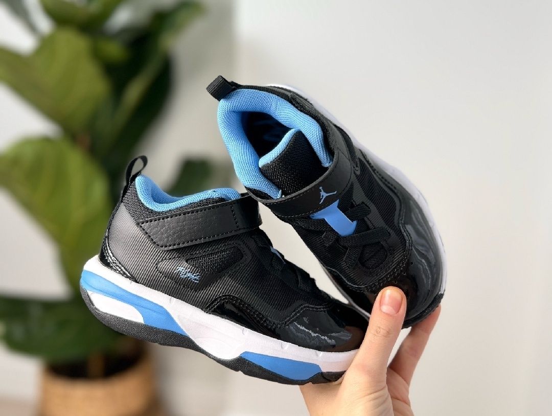 Дитячі оригінальні хайтопи Nike Jordan 27,5р.