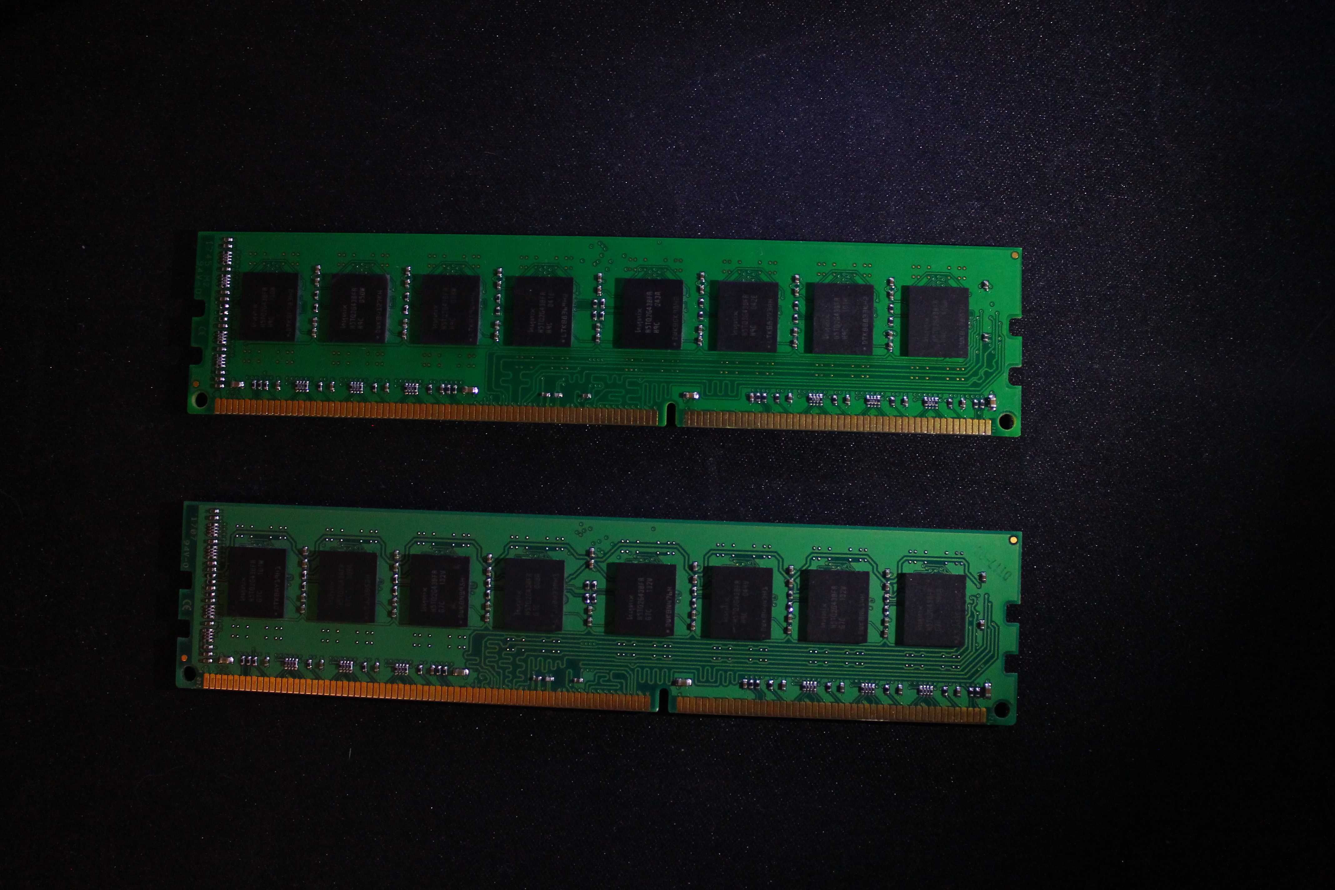 Комплект ОЗУ Kingston DDR3 1600mhz 4gb*2=8gb тільки AMD