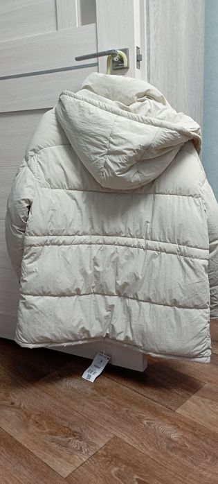 Продам зимний пуховик.