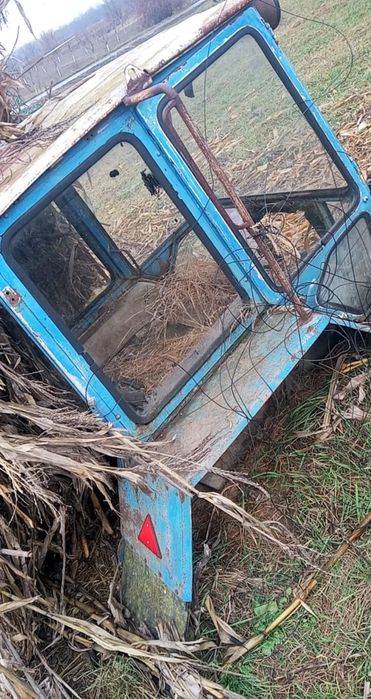 Кабіна ЮМЗ трактора